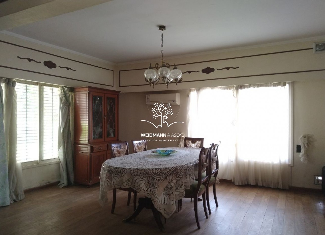 Gran predio con casa y quincho, salida a 3 calles, Santo Tome