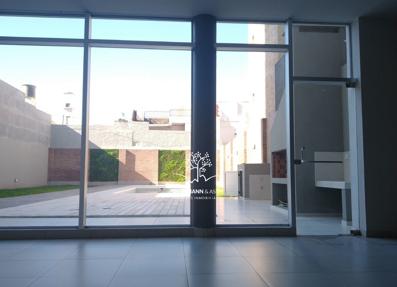 OPORTUNIDAD FLASH: Departamento de 2 dormitorios con cochera en venta, Torre Hipolito, Santa Fe