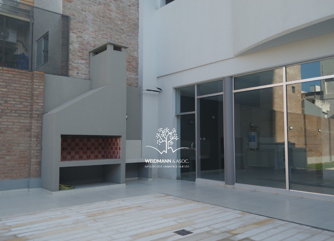 OPORTUNIDAD FLASH: Departamento de 2 dormitorios con cochera en venta, Torre Hipolito, Santa Fe