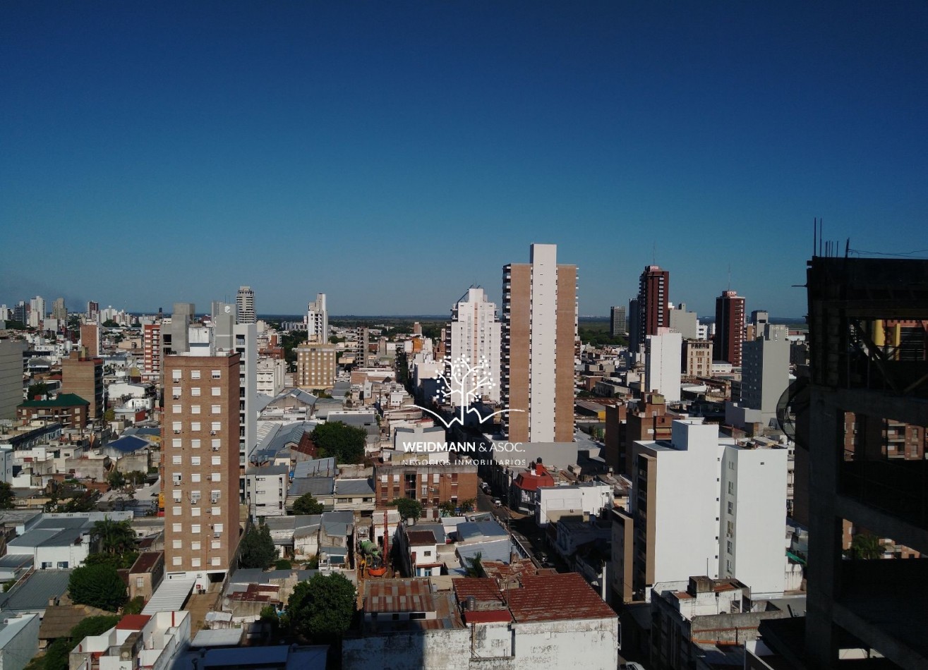 OPORTUNIDAD FLASH: Departamento de 2 dormitorios con cochera en venta, Torre Hipolito, Santa Fe