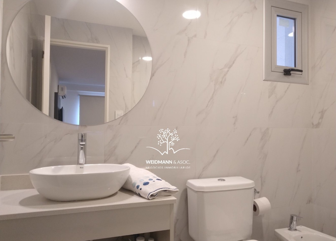 OPORTUNIDAD FLASH: Departamento de 2 dormitorios con cochera en venta, Torre Hipolito, Santa Fe