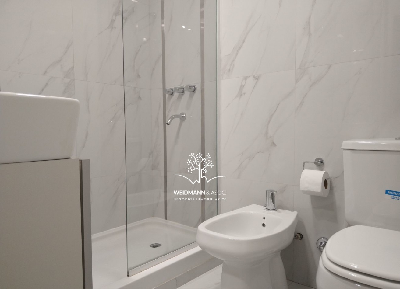 OPORTUNIDAD FLASH: Departamento de 2 dormitorios con cochera en venta, Torre Hipolito, Santa Fe