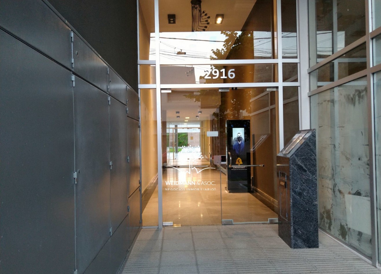 OPORTUNIDAD FLASH: Departamento de 2 dormitorios con cochera en venta, Torre Hipolito, Santa Fe